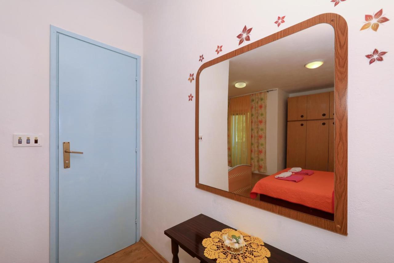 Apartments Luca Ražanac Екстериор снимка