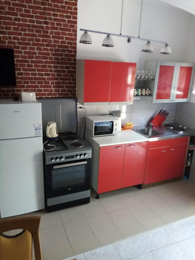 Apartments Luca Ražanac Екстериор снимка