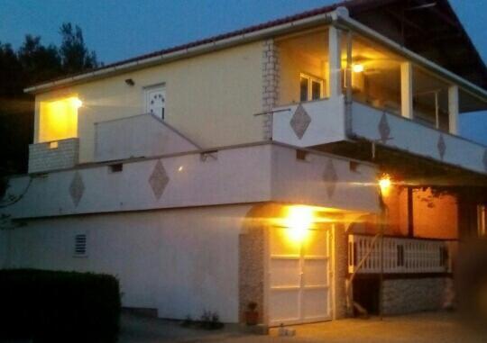Apartments Luca Ražanac Екстериор снимка